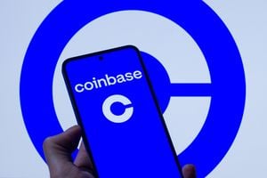 Coinbase layoffs cut 14% of staff amid crypto downturn, AI shift
