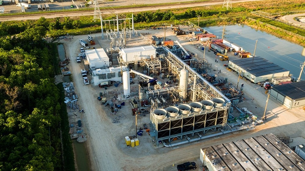 A radical US startup has successfully fired up its zero-emissions fossil-fuel  power plant