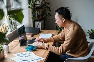 20 ways to build a workday at home that doesn't fa