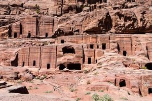 20 ancient ruins that make you reconsider what hum
