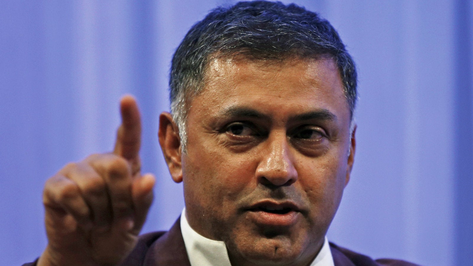 One of the world’s highest-paid men quit his job and spent the day talking ​about it to normals
