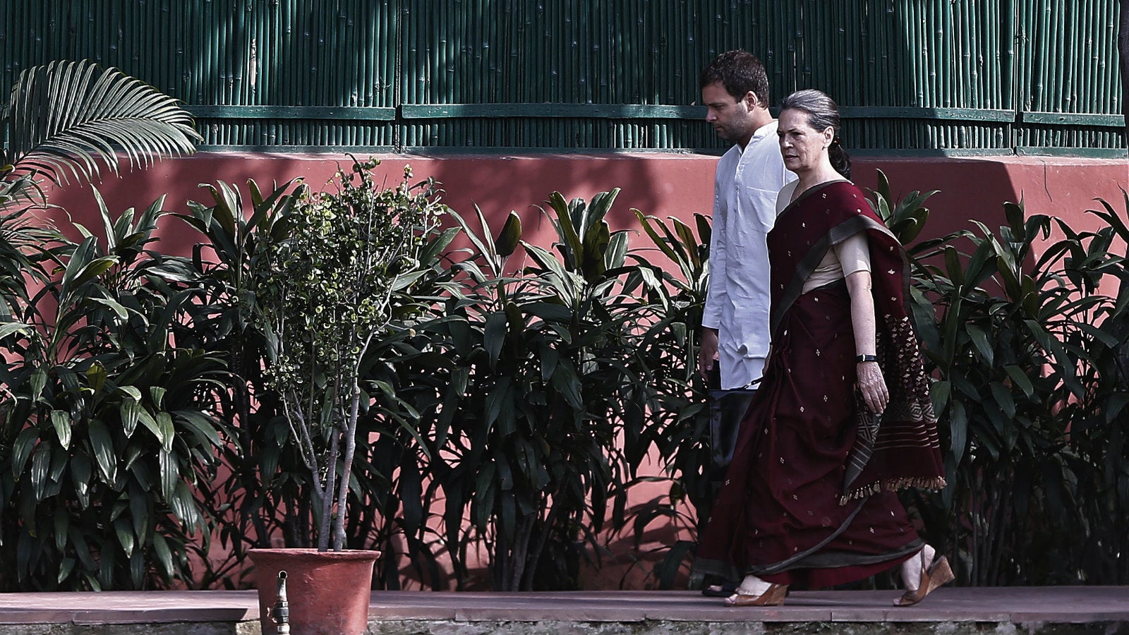 From Gandhis to Abdullahs: Why Indian democracy is a fertile ground for modern-day dynasties