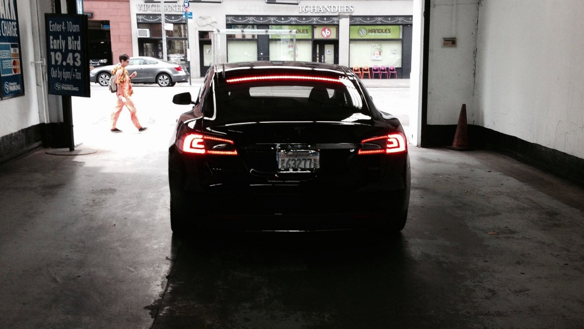 Tesla shares are getting smoked and nobody should be surprised