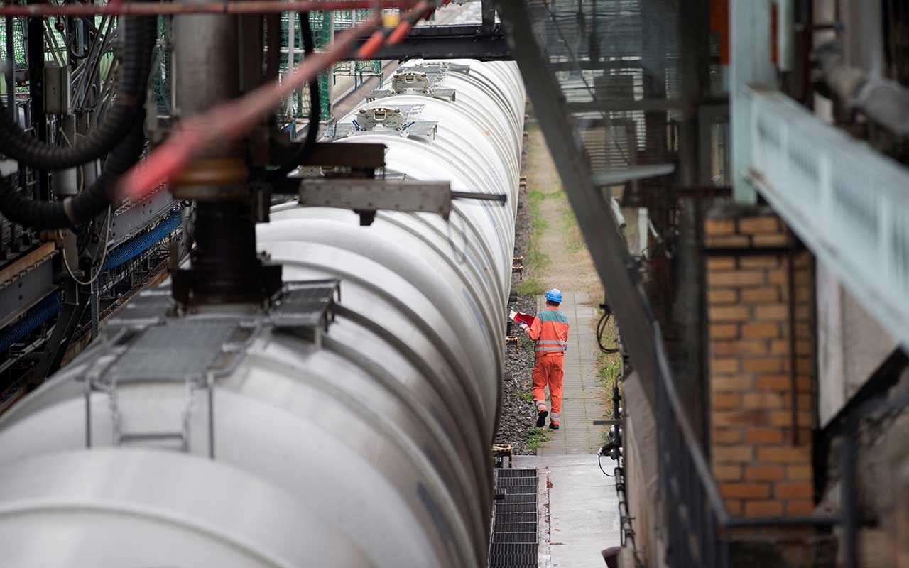 Daily Brief：ドイツ、ロシア産原油から独り立ちへ