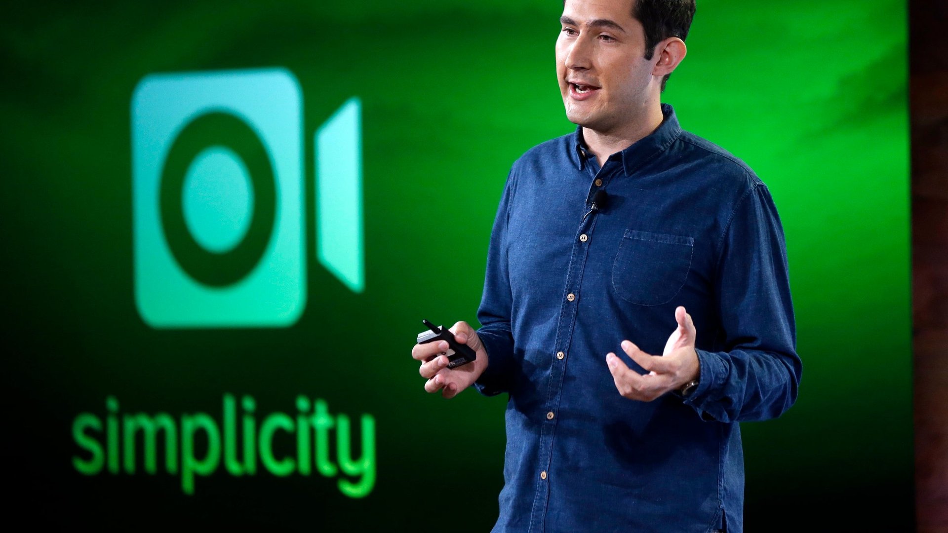 Snapchat’s complete inability to make money is the reason it’s worth $800 million