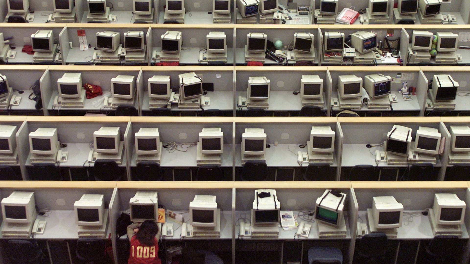 The internet is designed to manipulate you, but you can fight back with psychology