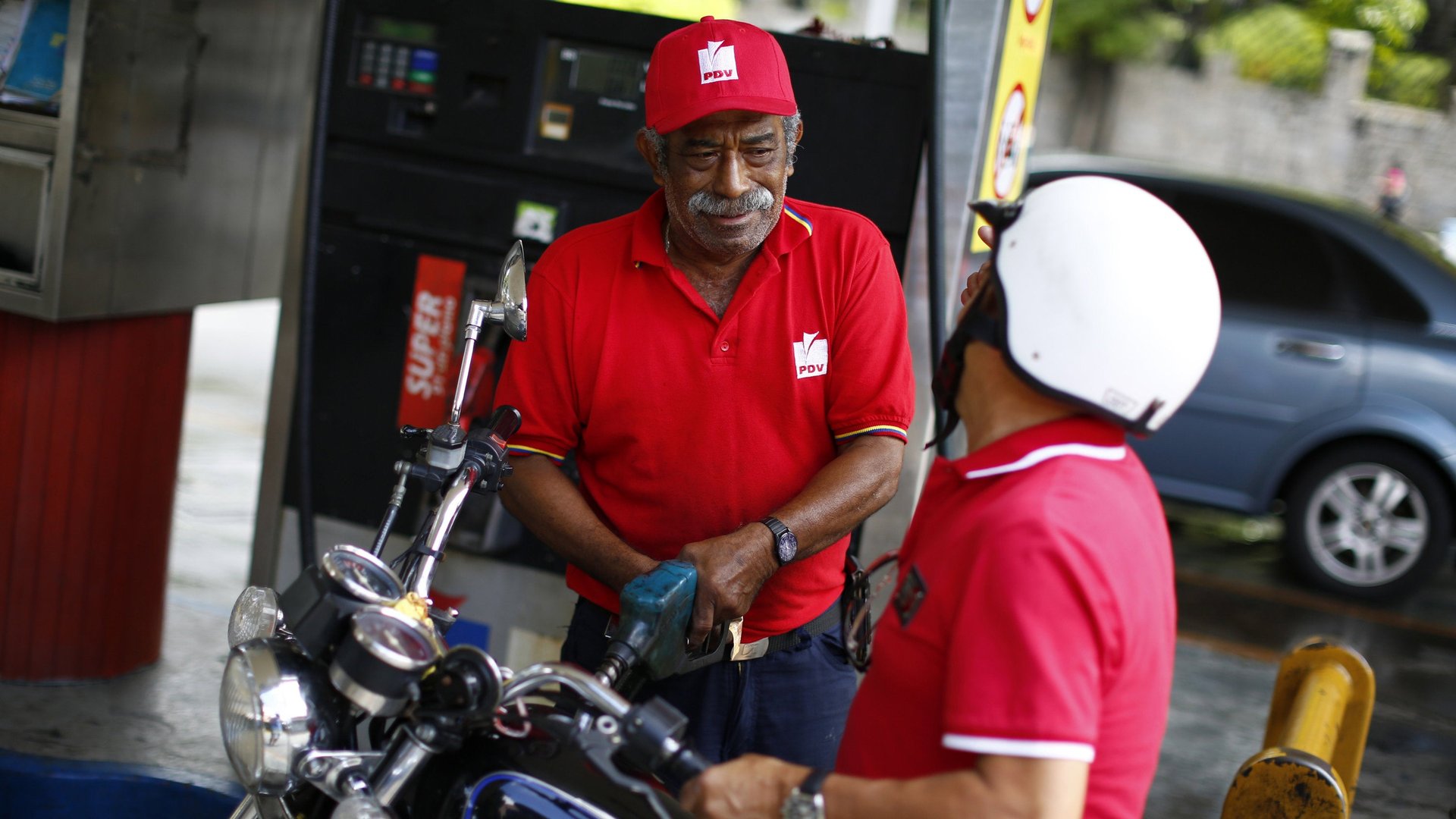 The US shale oil boom is saving the world almost $5 billion a day