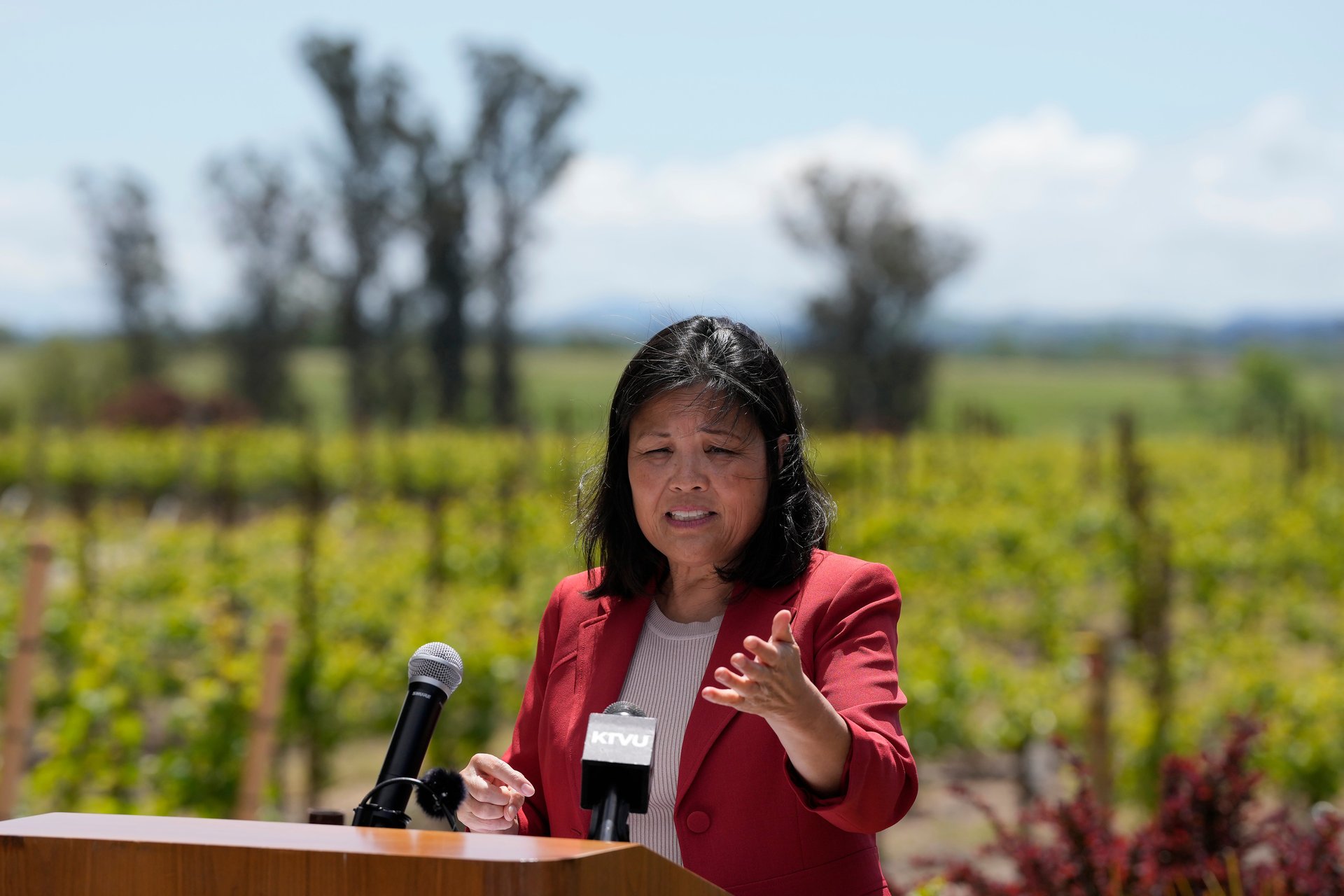 Temporary farmworkers get more protections against retaliation and other abuses under new rule