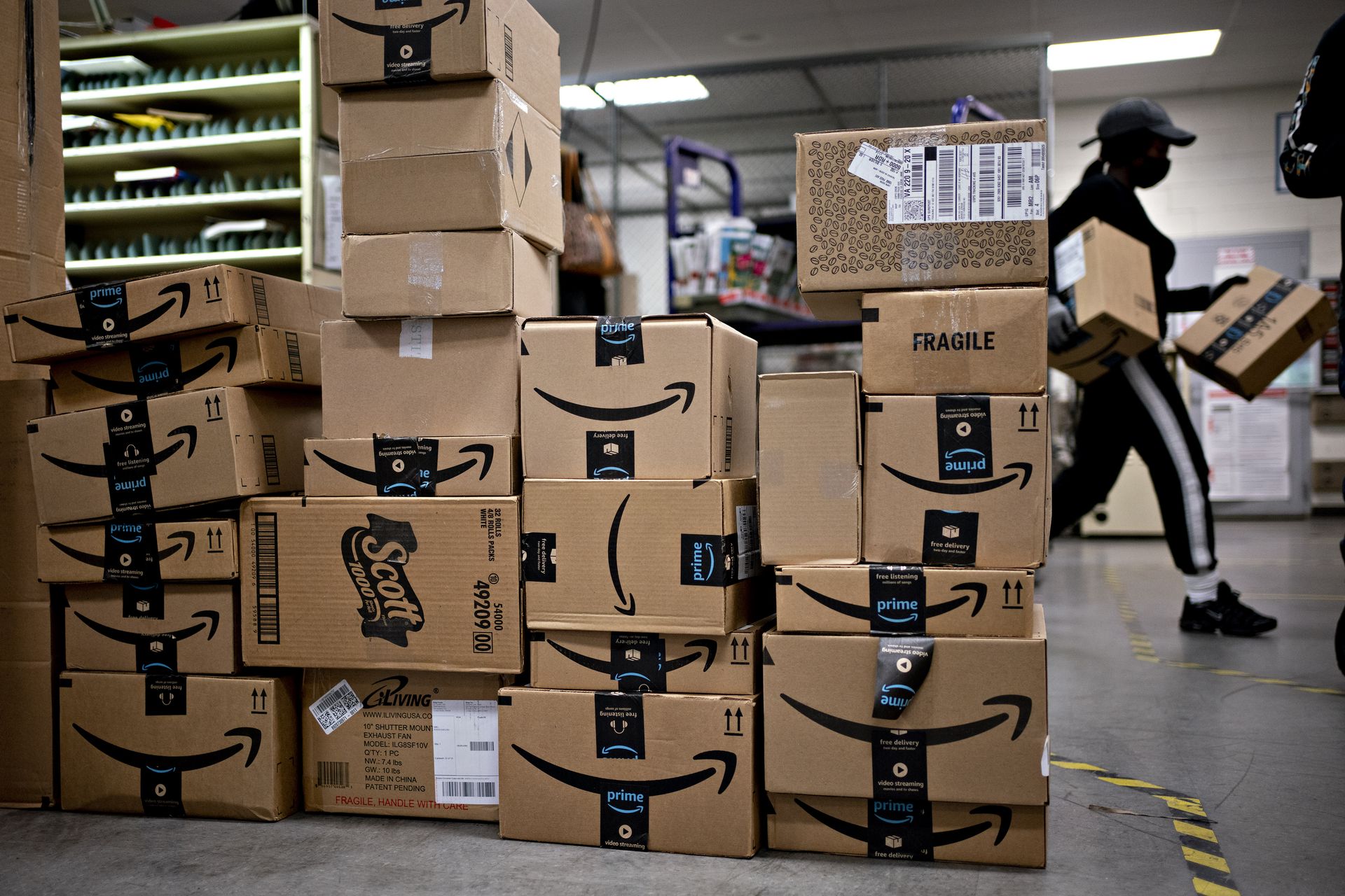 Amazon is about to make things a lot harder for the post office