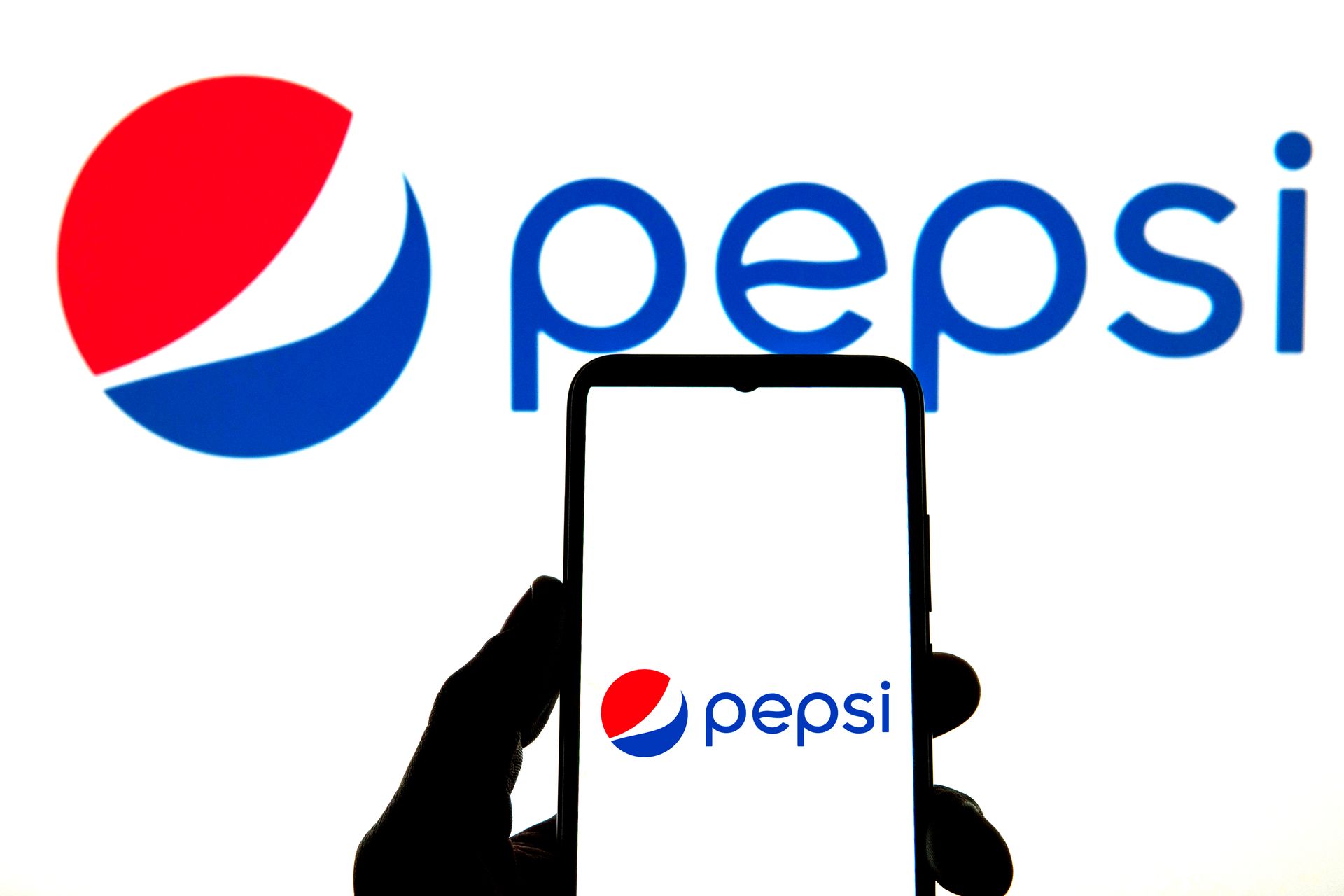 PepsiCo dépasse les prévisions de bénéfices grâce à des réductions de prix sur les snacks qui stimulent la demande.