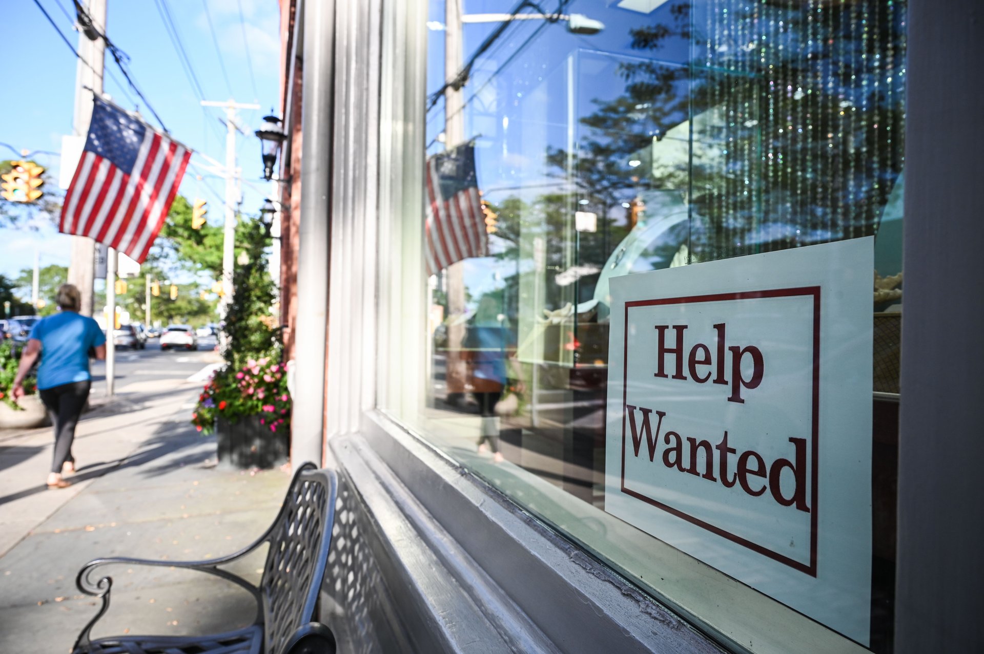 Small businesses get more confident as sales improve. But hiring is a challenge