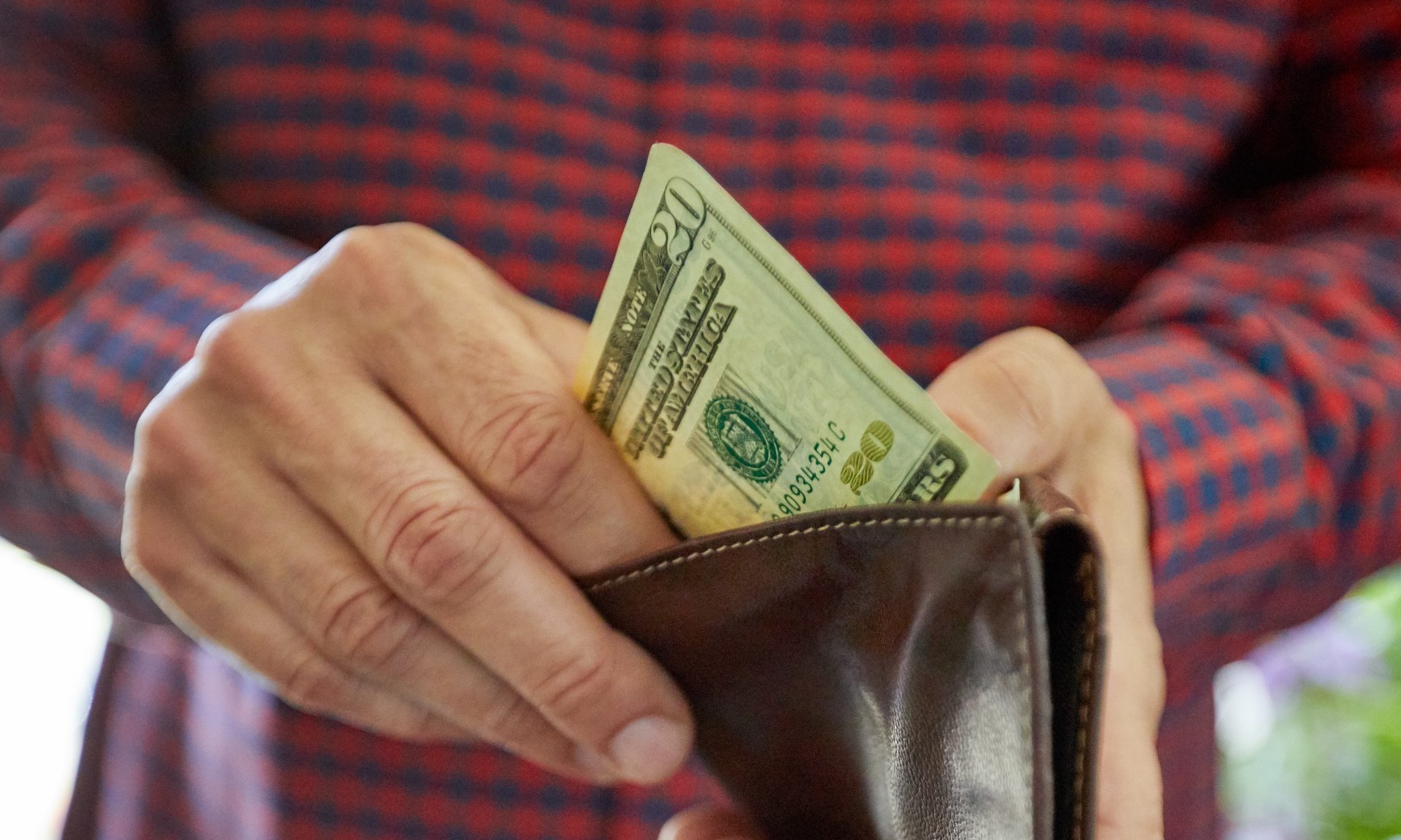 Ohio bill would require businesses to accept cash for most purchases under $500