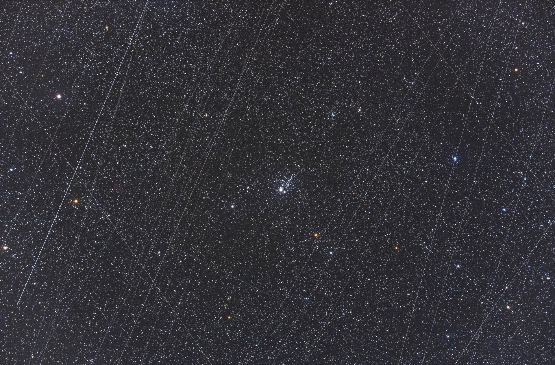 L'espace est déjà une décharge. Les centres de données IA en orbite l'aggraveraient.