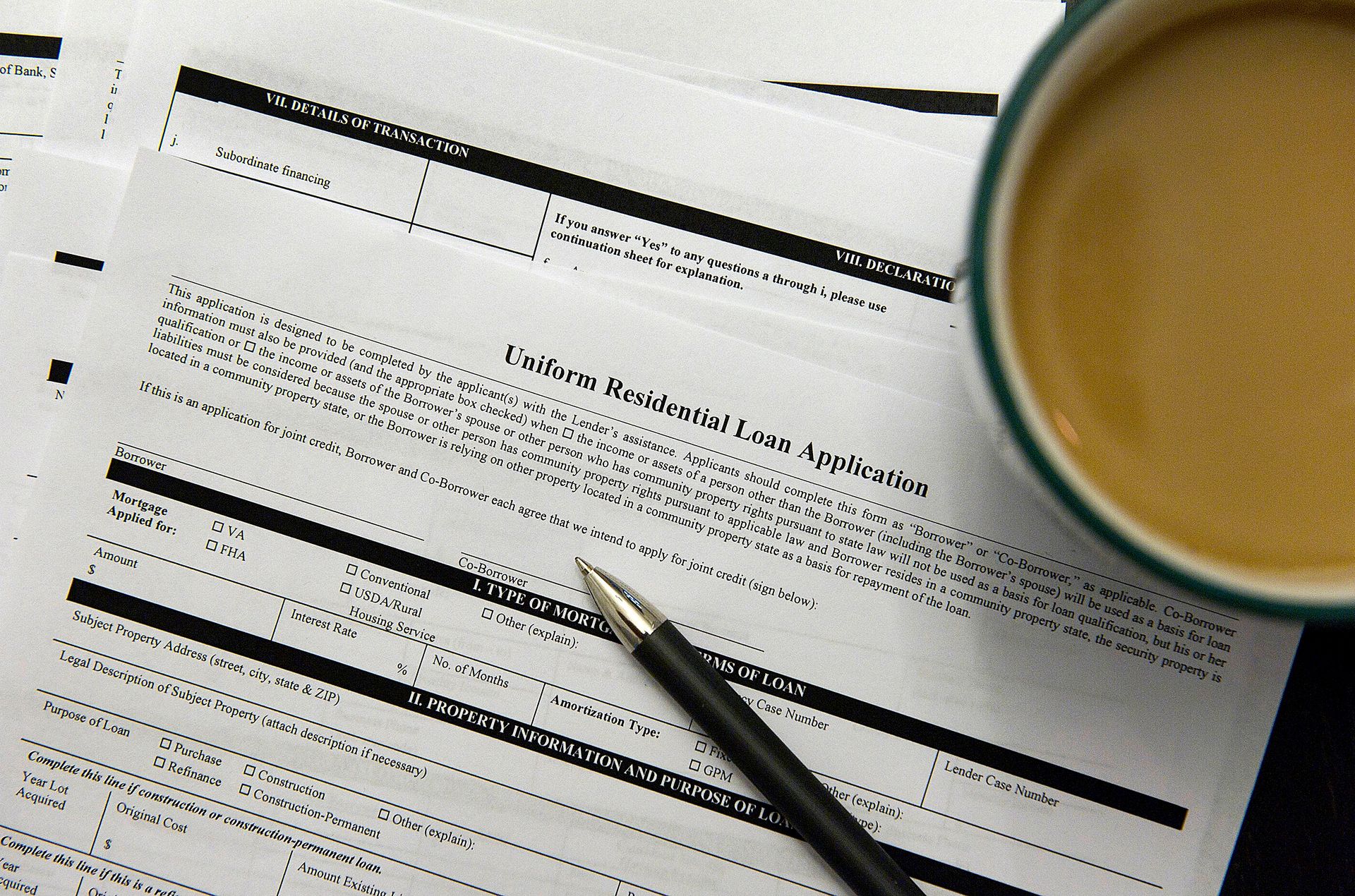 Las solicitudes semanales de hipotecas caen un 10% a medida que aumentan las preocupaciones económicas.
