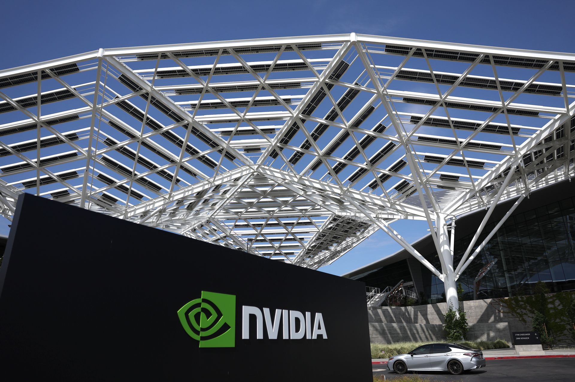Nvidia a encore élevé la barre. Wall Street n'a presque pas réagi.