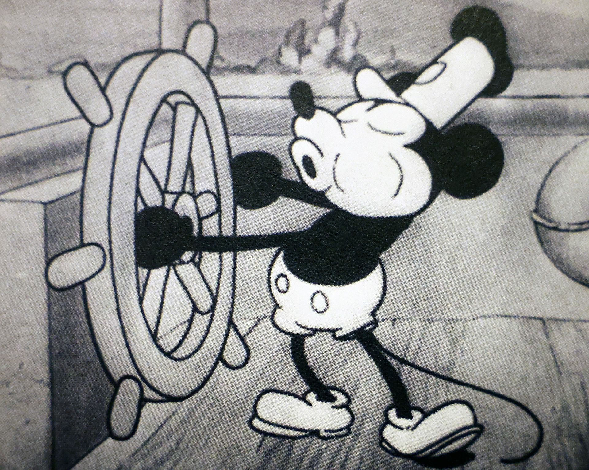 Morgan & Morgan demanda a Disney por usar 'Steamboat Willie' en anuncios del bufete de abogados.