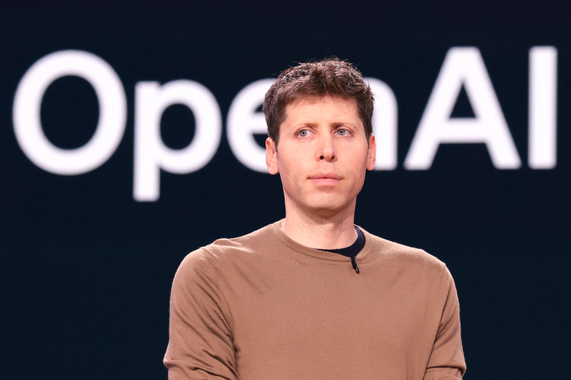 OpenAI is building Apple-style gadgets — with Apple’s people