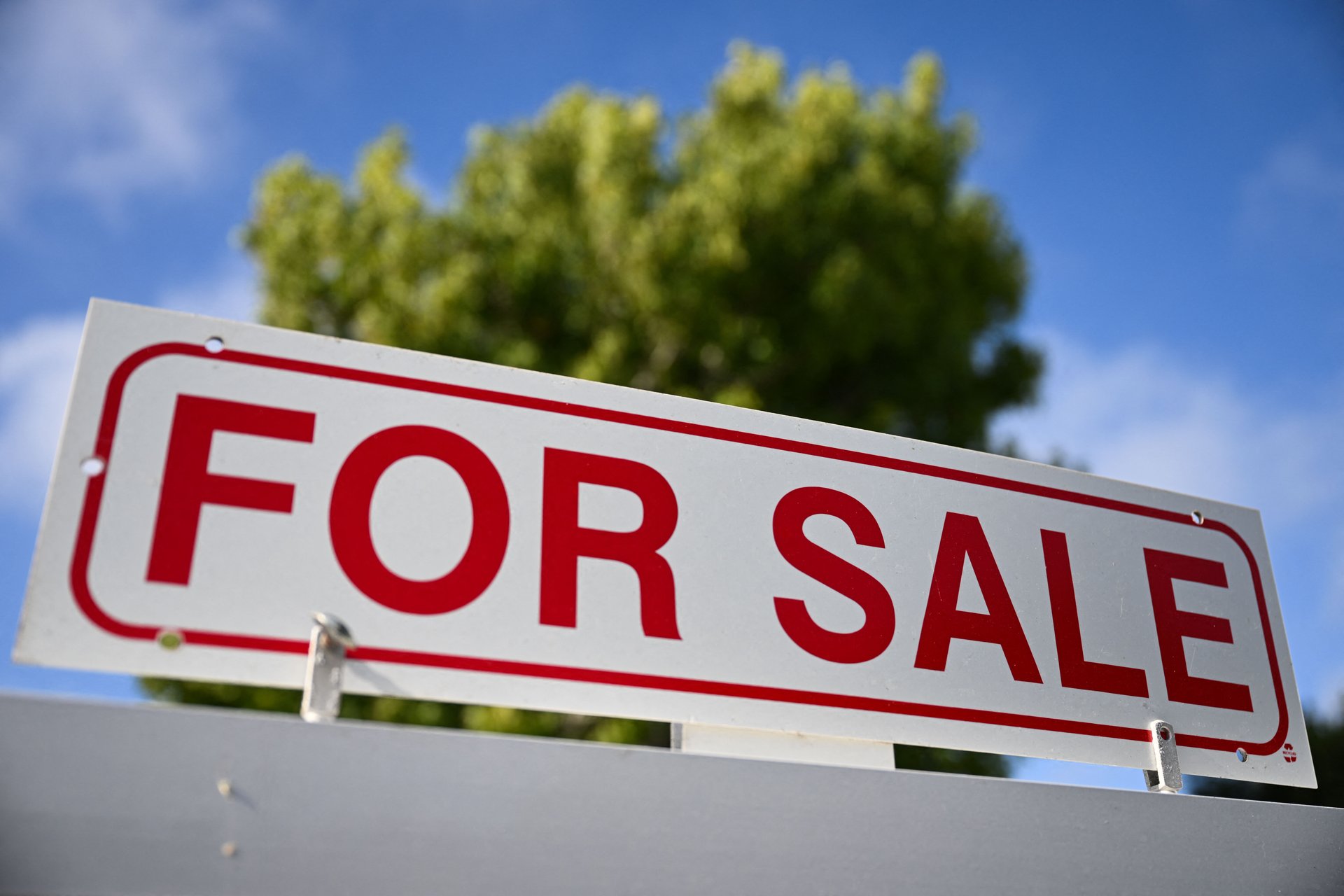 L'inflation dépasse les prix des maisons pour la première fois en deux ans.