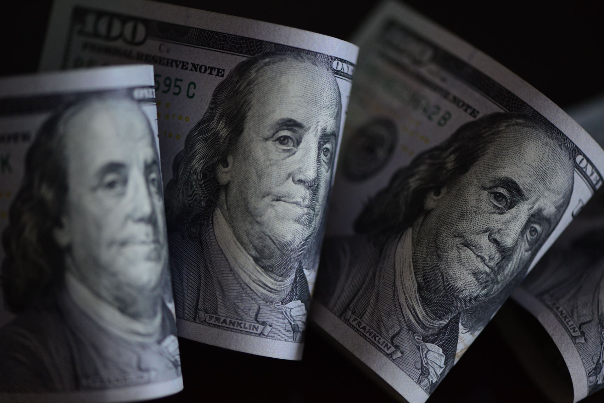 Le dollar vient de connaître son pire début d'année depuis un demi-siècle.