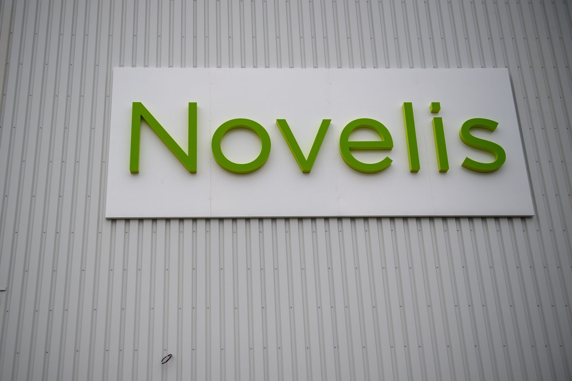 Novelis has brought its New York aluminum plant back online nine months after fires