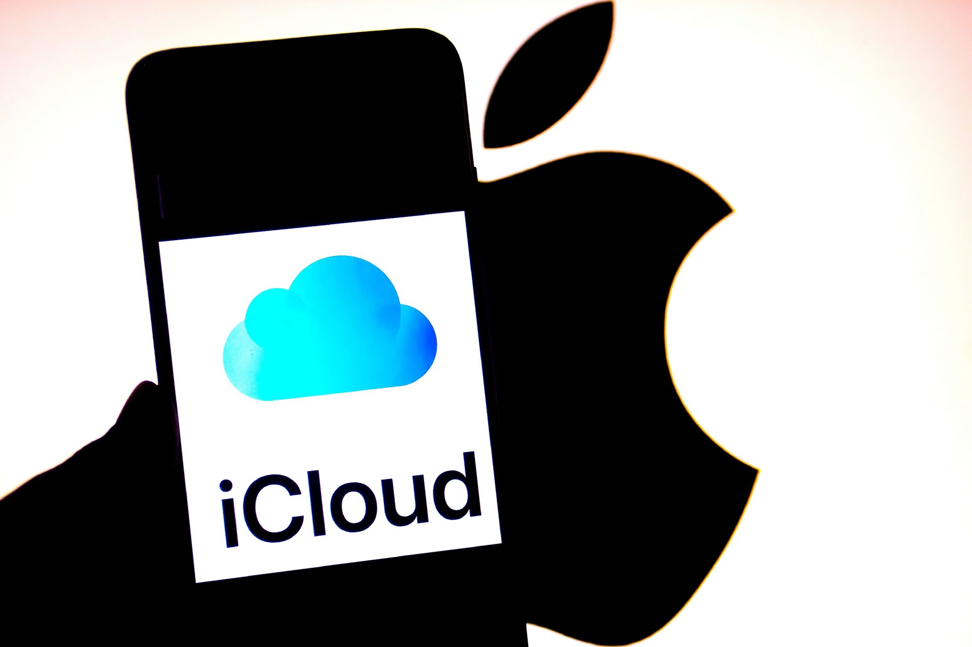 Le Royaume-Uni cède à l'administration Trump dans le différend sur le chiffrement d'Apple.
