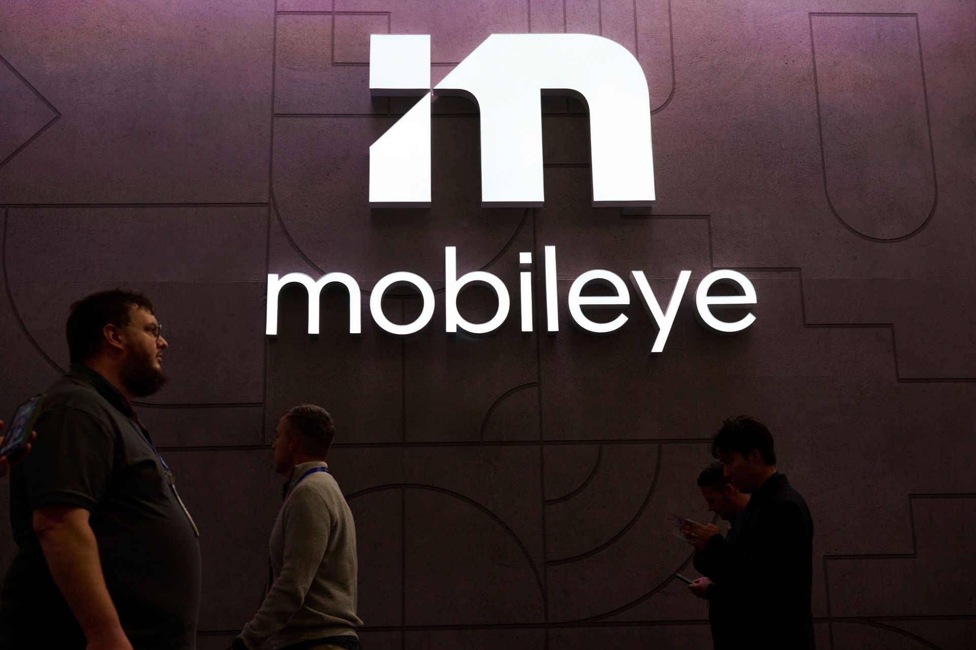 Mobileye is launching its own U.S. robotaxi service