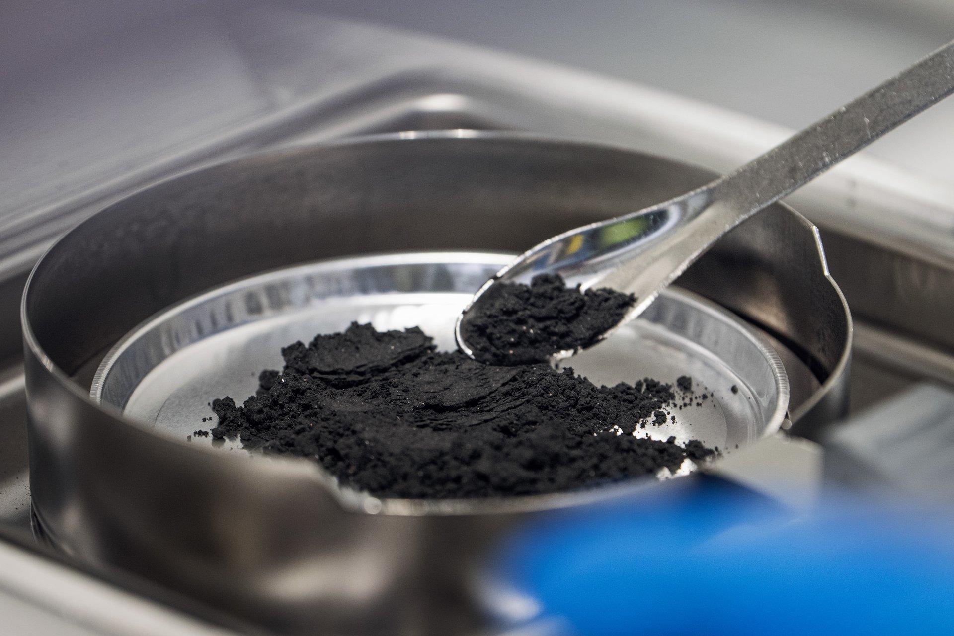 Redwood Materials engage un ancien directeur financier de Tesla comme chef des finances.