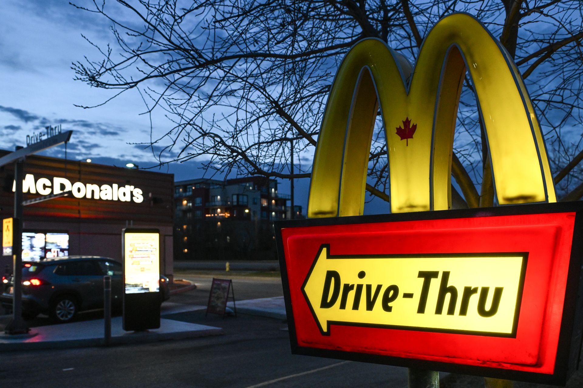 McDonald's bringt nach einer 10-jährigen Pause sein Monopoly-Gewinnspiel zurück — mit großen Veränderungen.