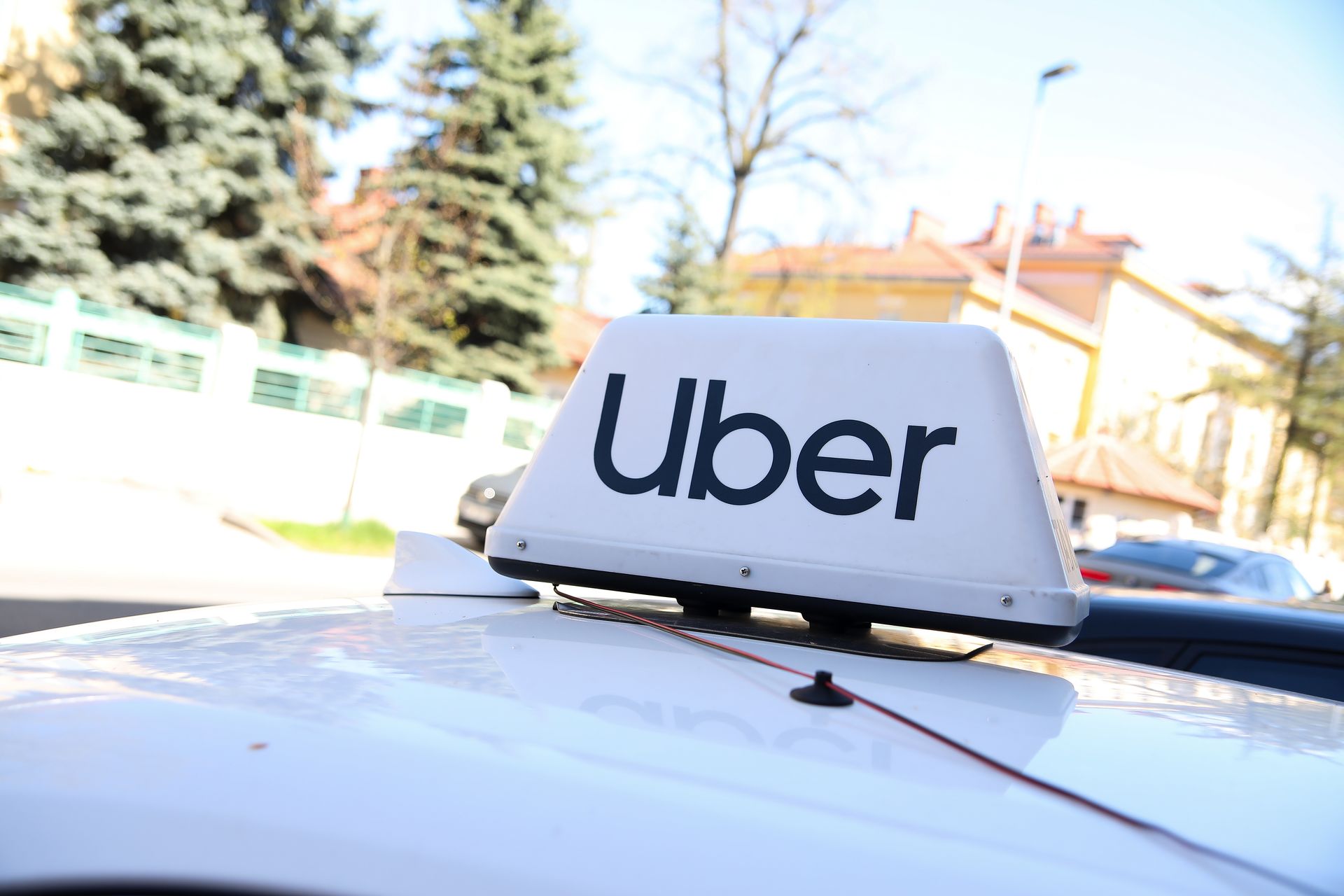 Uber annonce un rachat de 20 milliards de dollars en plus de ses bénéfices supérieurs aux prévisions.