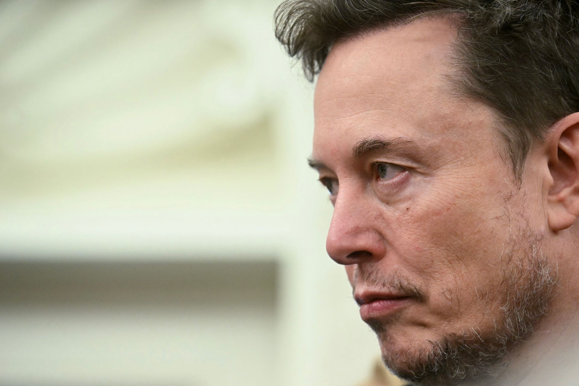 Elon Musk menace Apple avec une action en justice pour pratiques anticoncurrentielles.