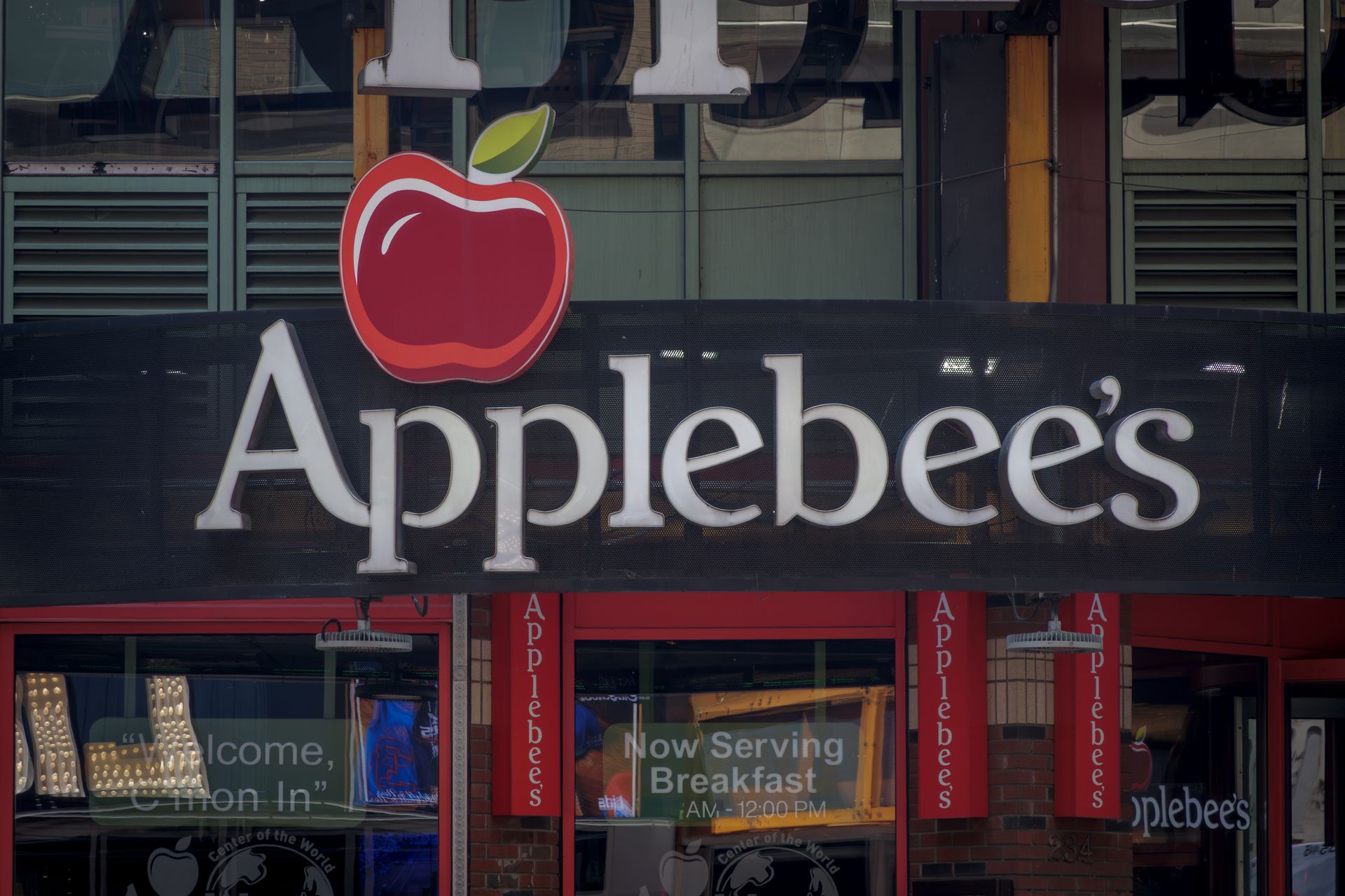 Applebee's is bringing back its $1 Dollarita margarita for all of July