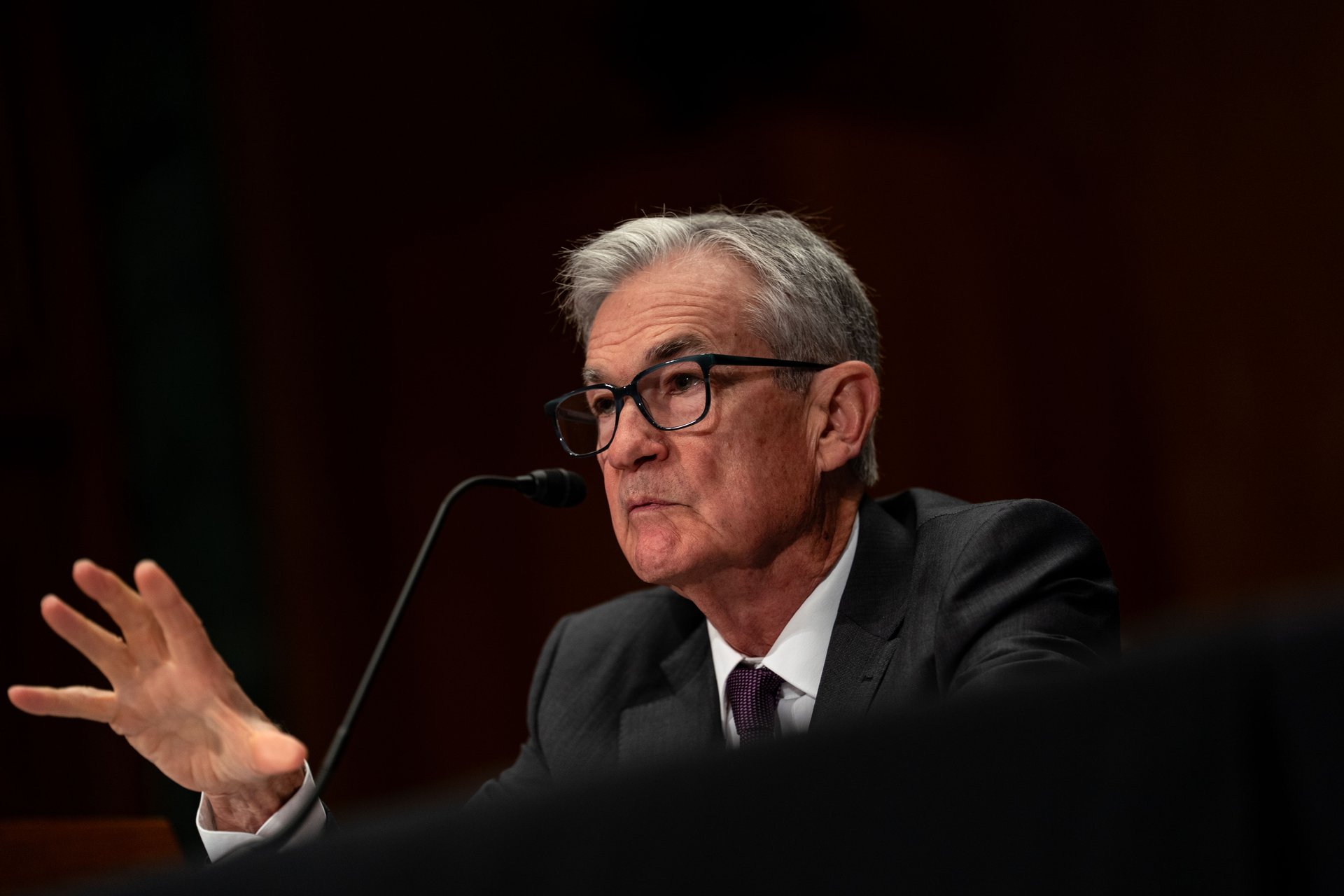 Le ministère de la Justice sous Trump abandonne son enquête criminelle sur le président de la Fed Jerome Powell.