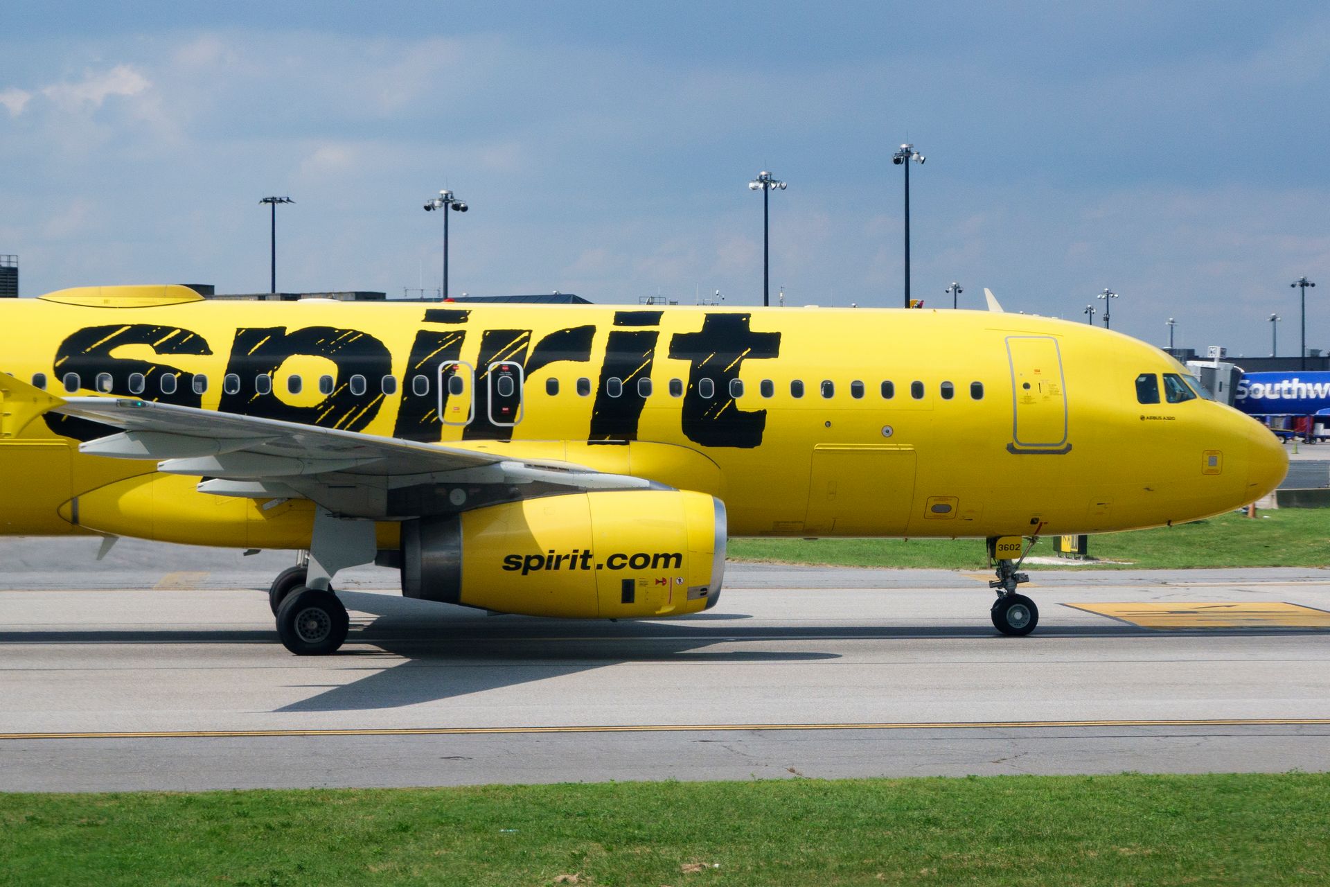 Spirit Airlines warns it may not last another year with current cash flow problems