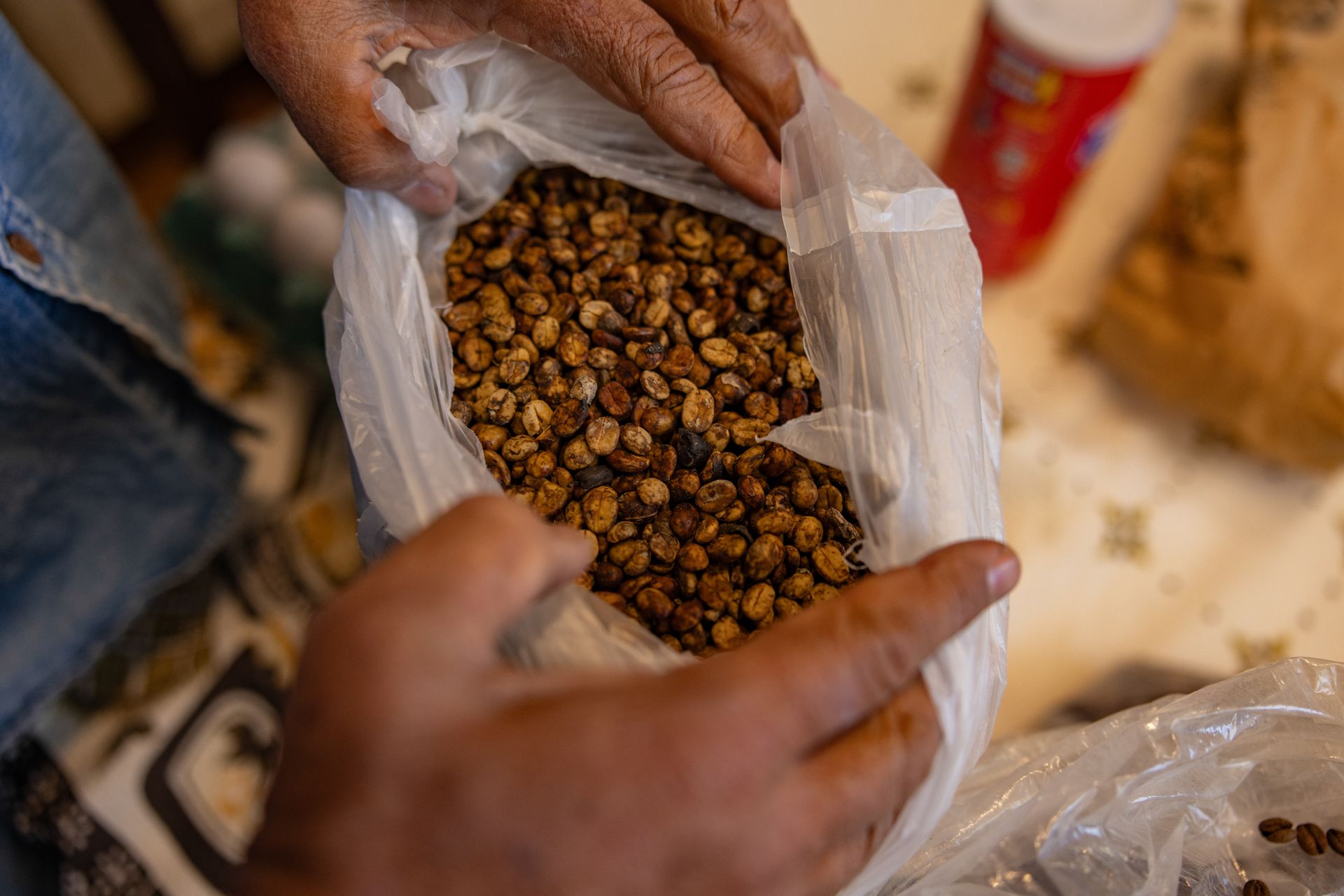 Les prix du café au Brésil ont chuté le mois dernier. Les tarifs douaniers de 50 % de Trump pourraient-ils secouer l'industrie ?