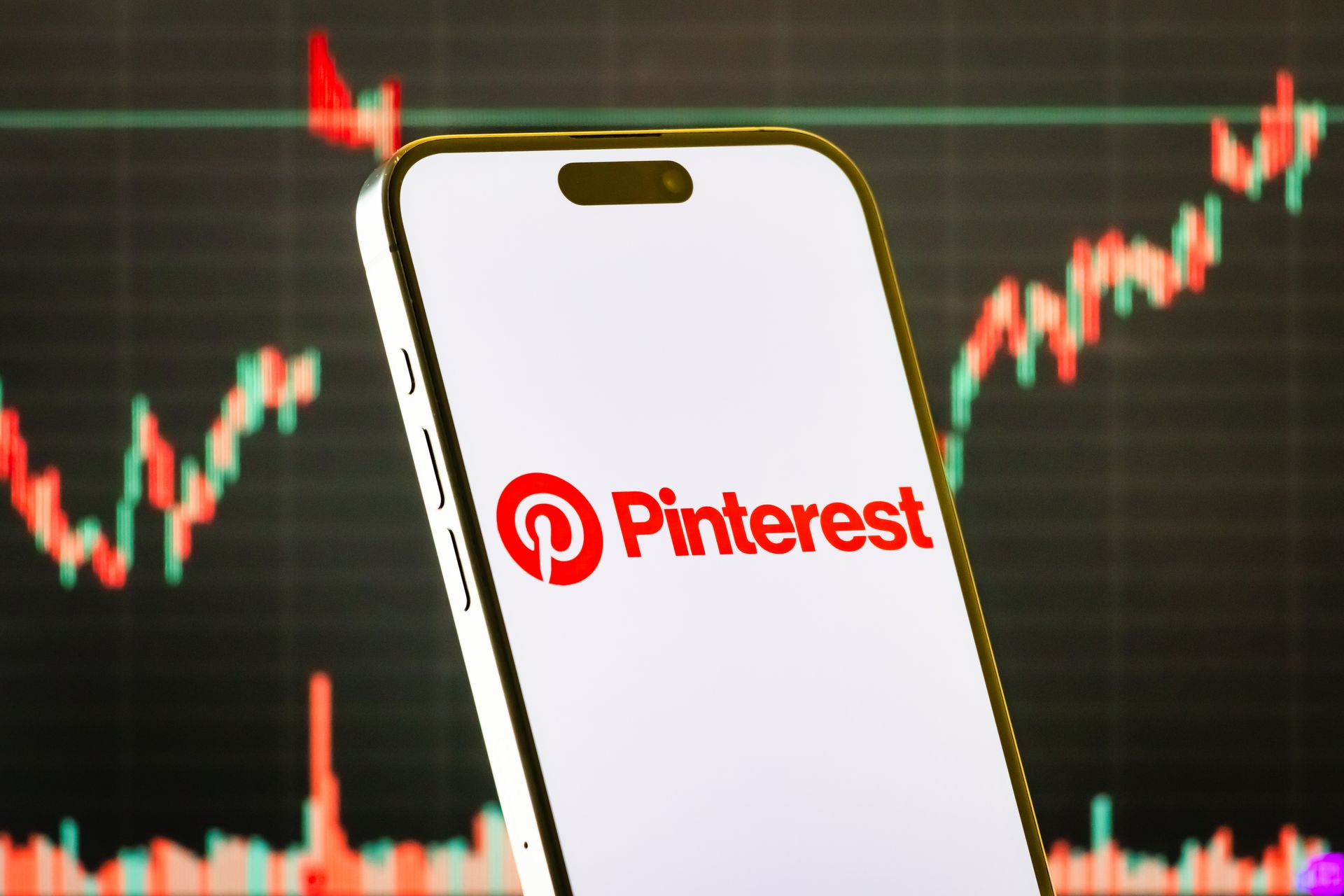 Die Pinterest-Aktie stieg, nachdem das Unternehmen die Erwartungen übertroffen und Rekordzahlen bei den Nutzern gemeldet hatte.