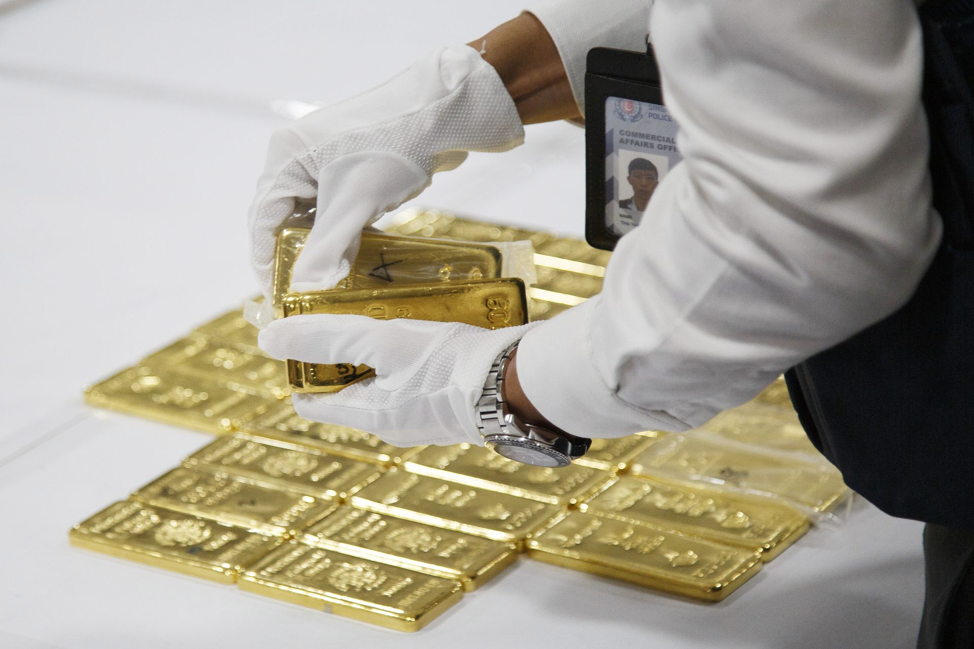 L'or continue d'atteindre de nouveaux sommets. Voici pourquoi — et si c'est le moment de vendre maintenant