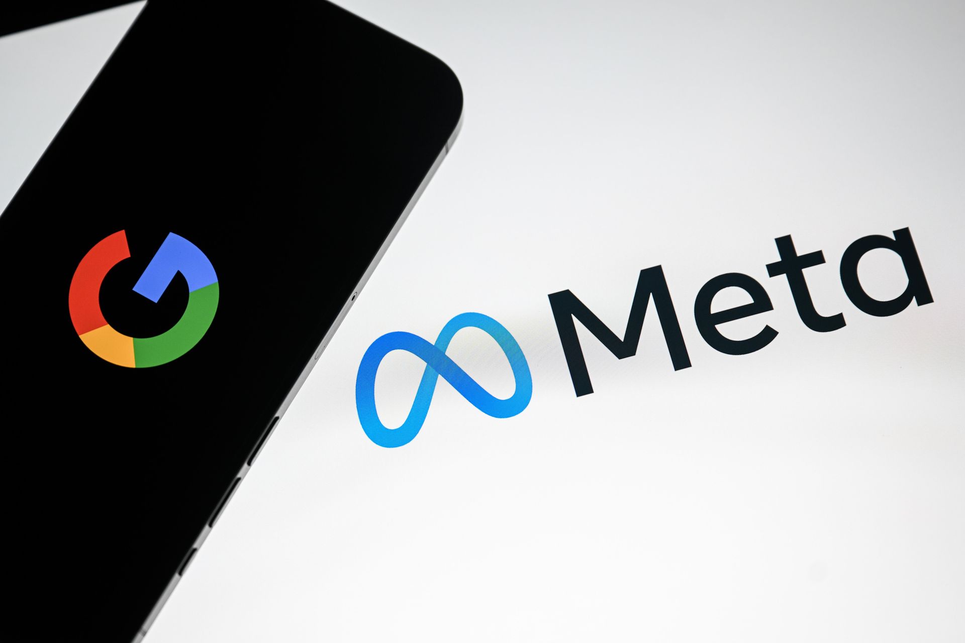 Meta está acercándose al título de Google como la mayor plataforma de anuncios digitales del mundo.