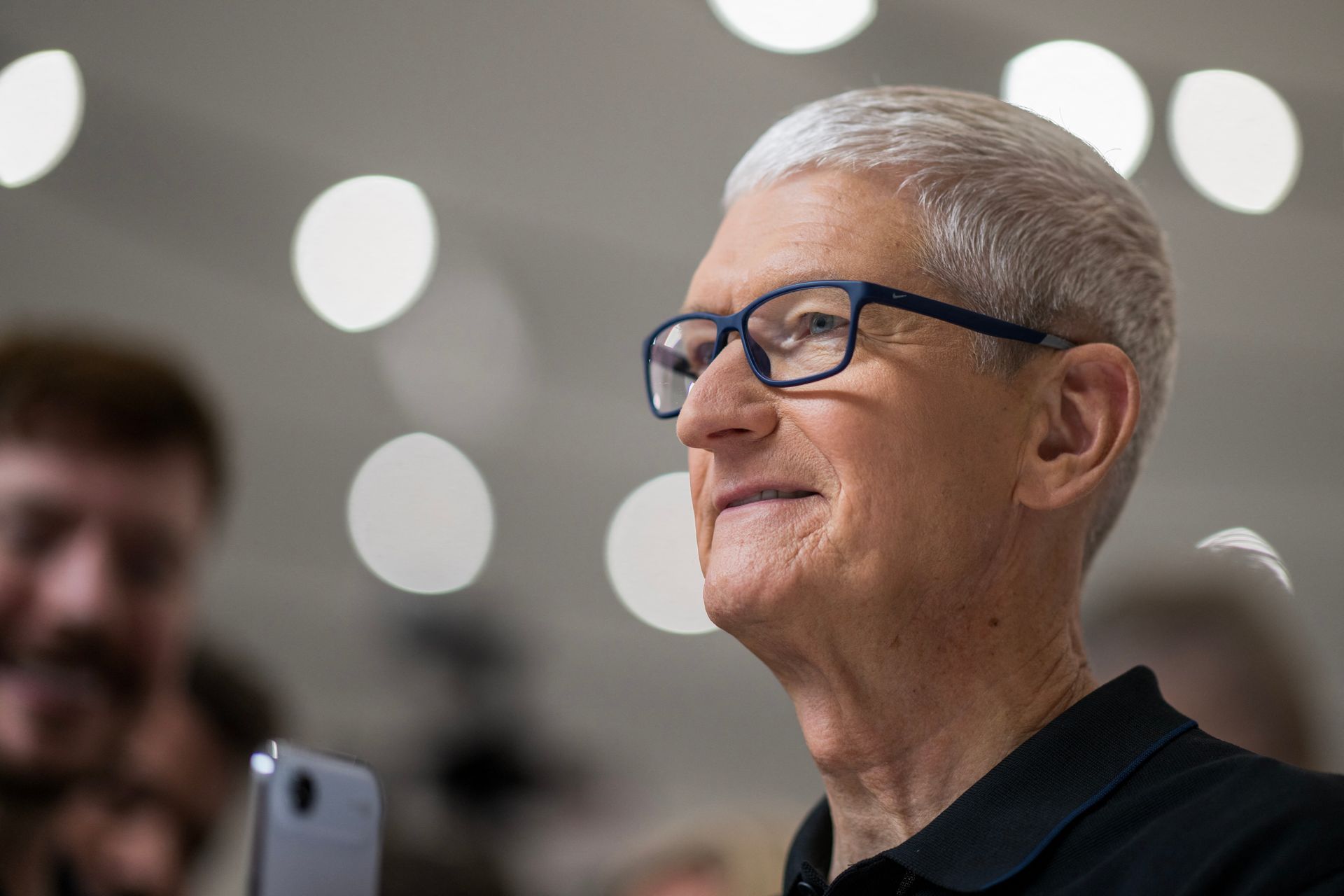 Olvídate del Vision Pro. Apple supuestamente se enfoca en gafas inteligentes.