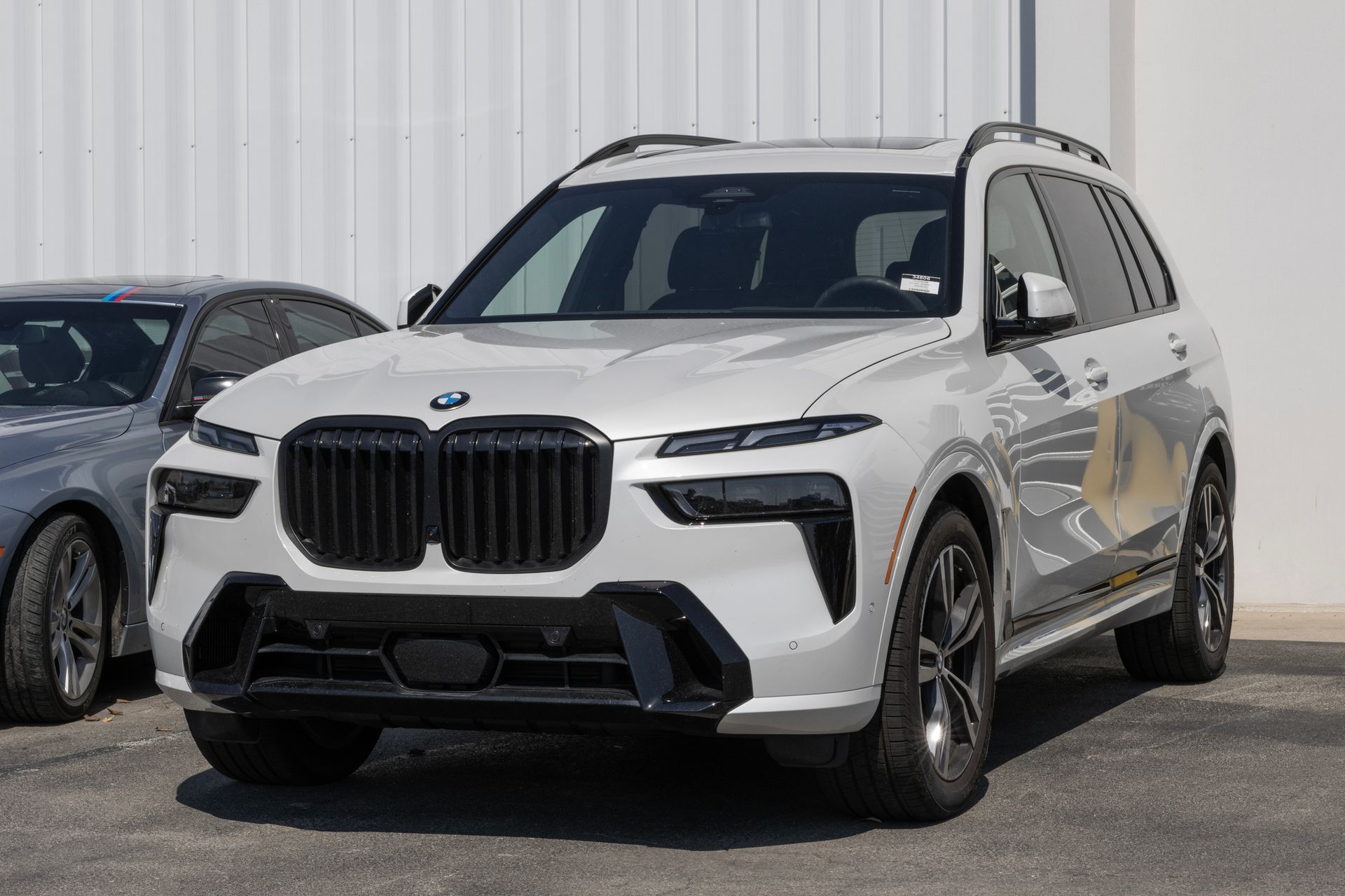 Die besten neuen mittelgroßen SUVs zum Verkauf im Jahr 2026, laut Consumer Reports.
