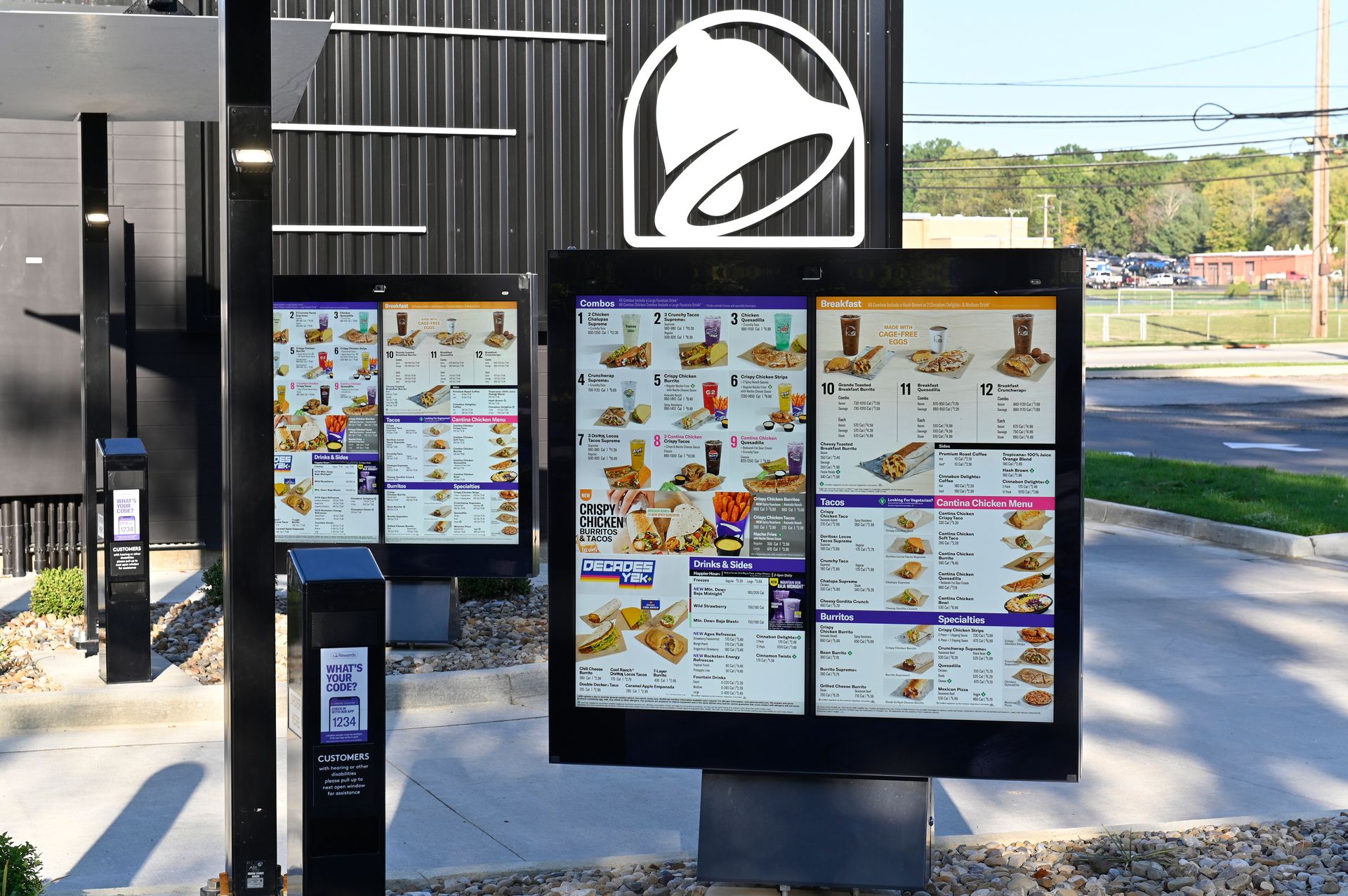 Taco Bell is expanding its ‘luxe value’ test as fans call for a national launch