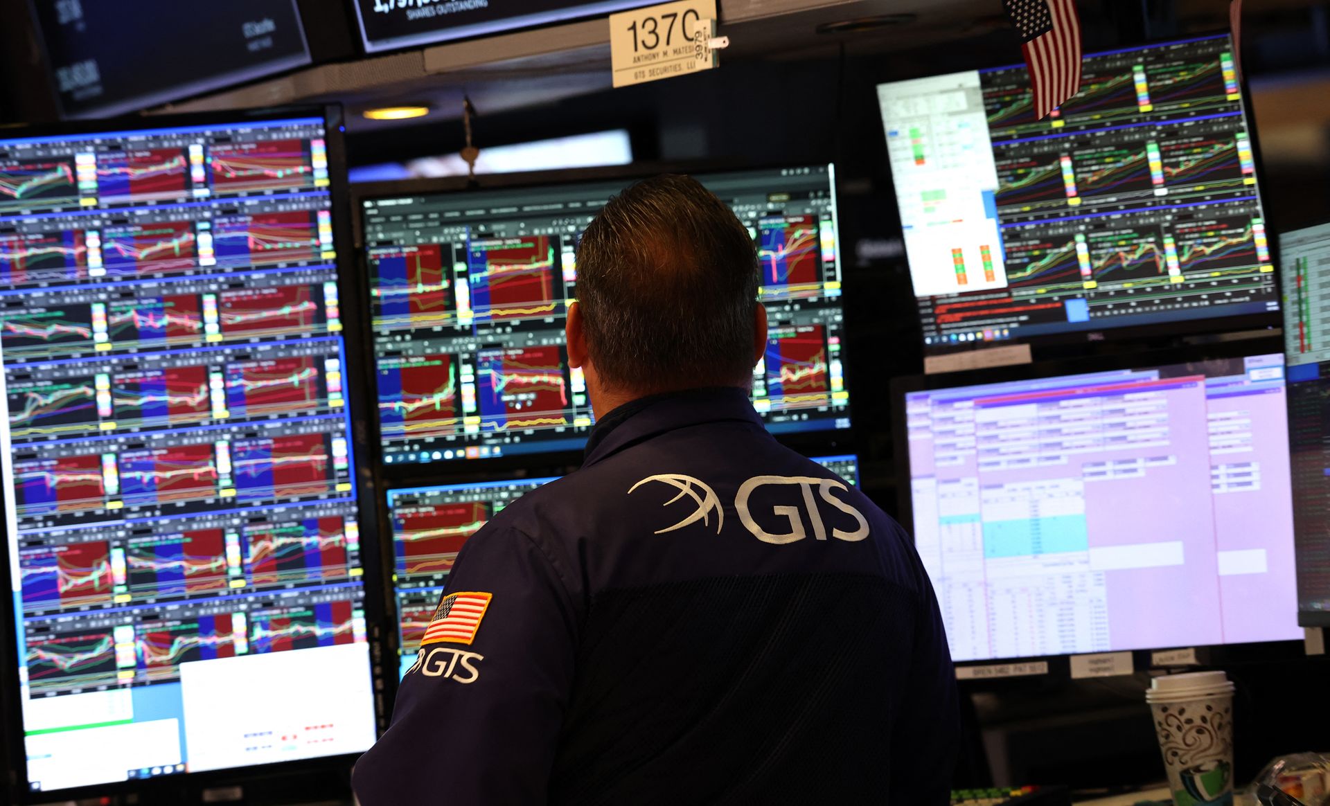 Retail investors are snatching up stocks — and that has Wall Street on edge