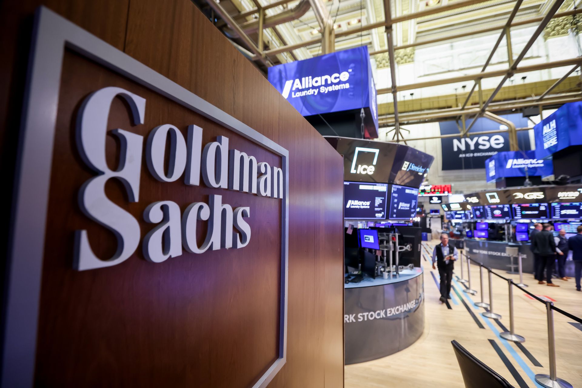 Les bénéfices de Goldman Sachs montrent que l'agitation du marché est bénéfique pour les affaires.