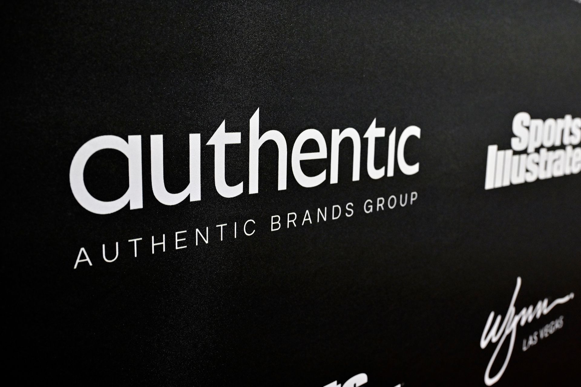 El propietario de Reebok, Authentic Brands Group, se está moviendo hacia una OPV.