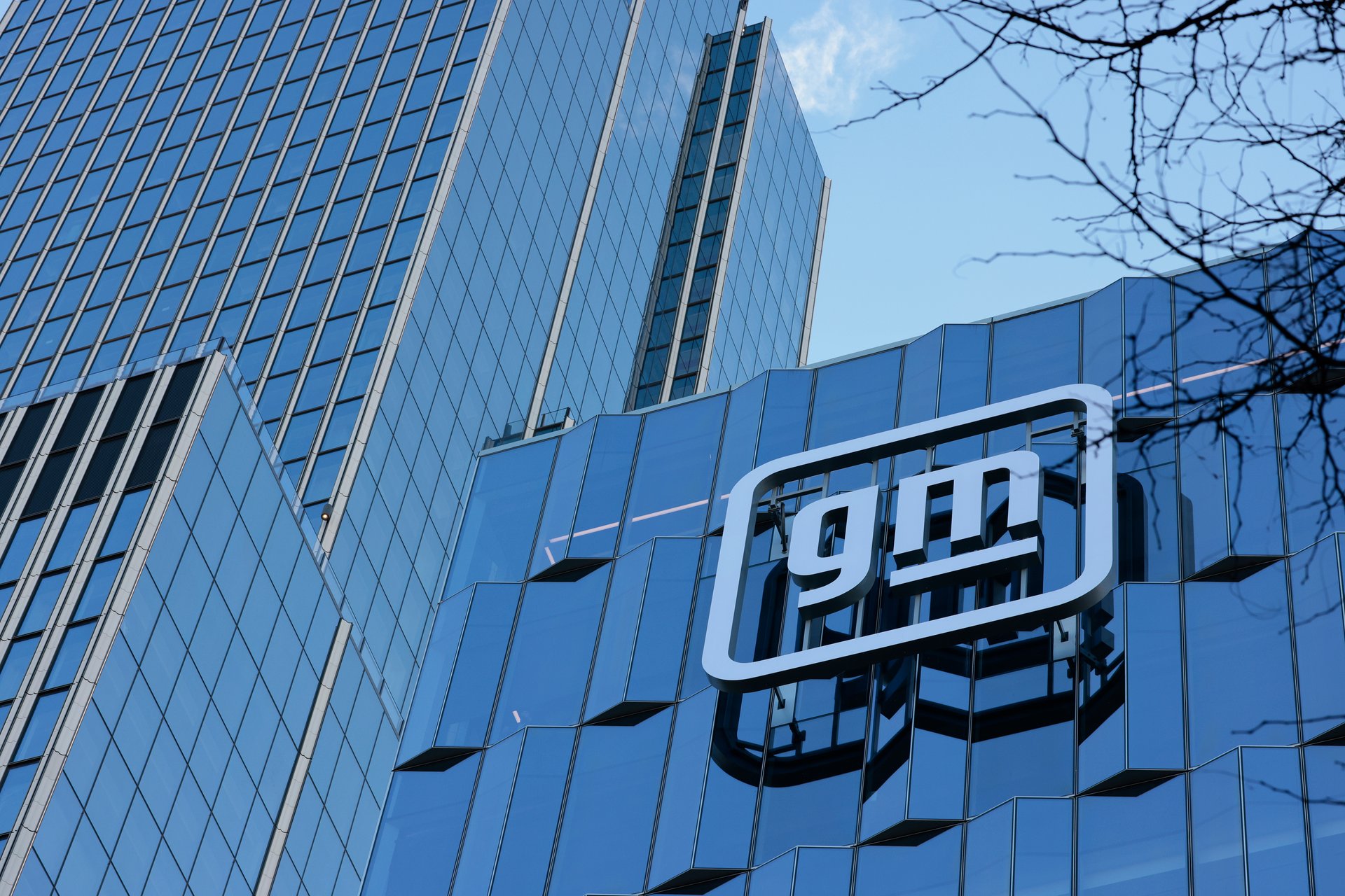 General Motors rappelle 40 000 conteneurs de liquide de frein en raison d'une contamination par des sédiments.