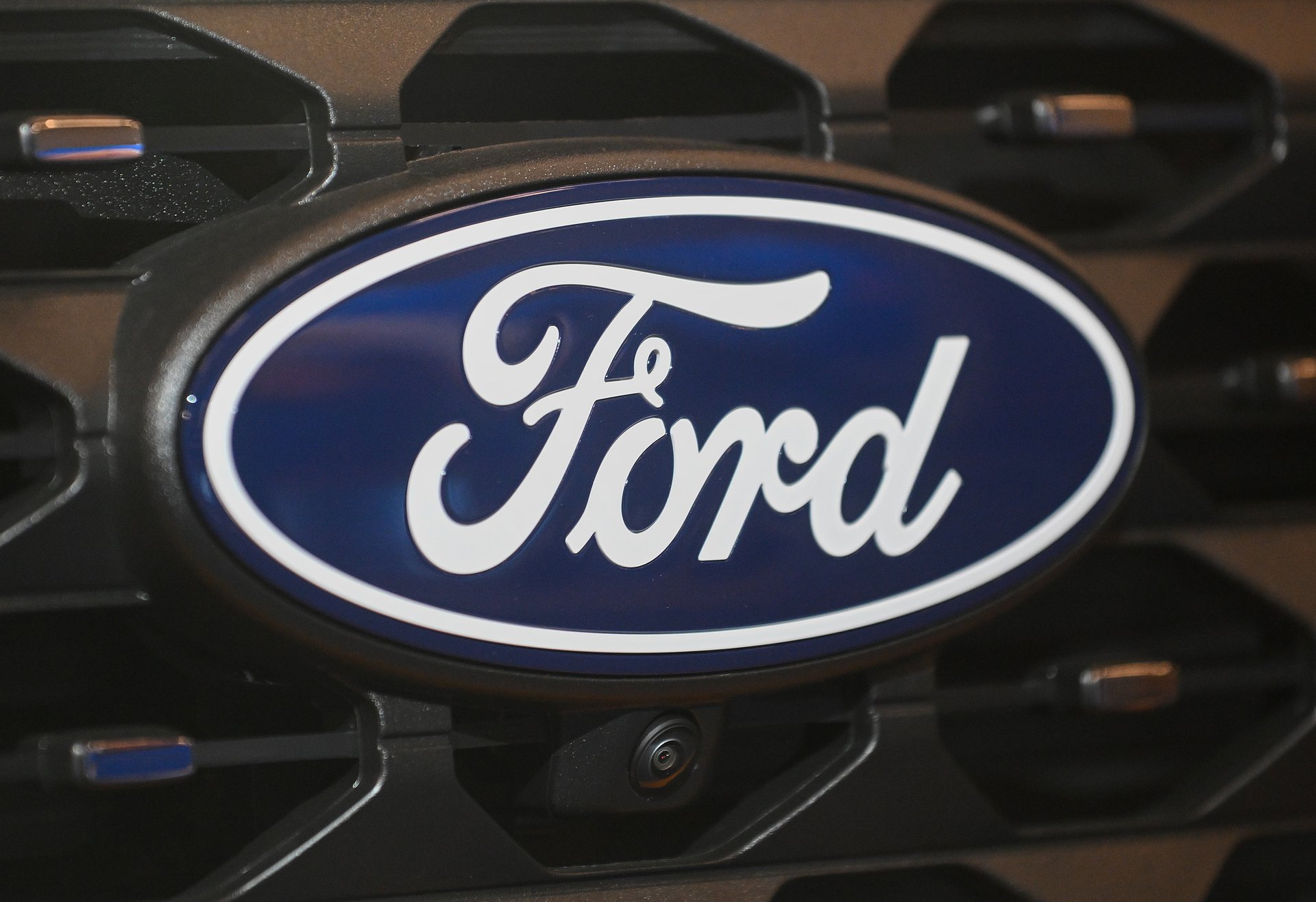 Ford rappelle plus de 140 000 véhicules aux États-Unis en raison de câblages endommagés.