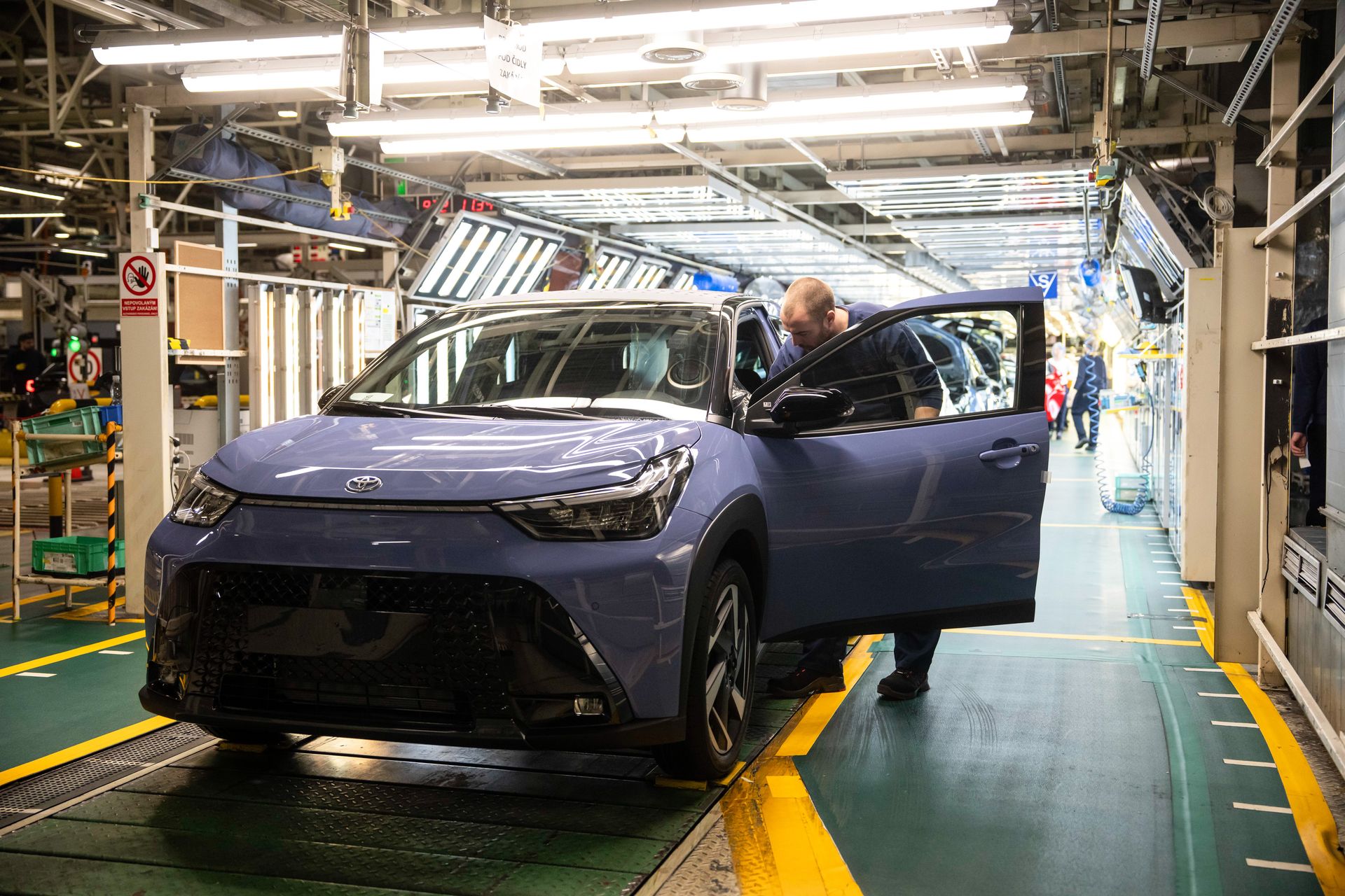 Toyota announces $1 billion investment at Kentucky, Indiana plants