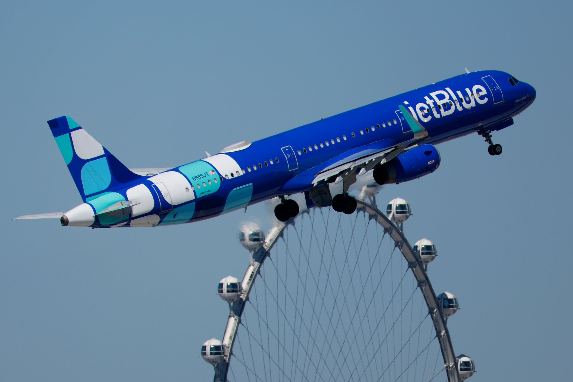 JetBlue est poursuivie pour avoir prétendument utilisé les données des clients afin d'augmenter les tarifs aériens.