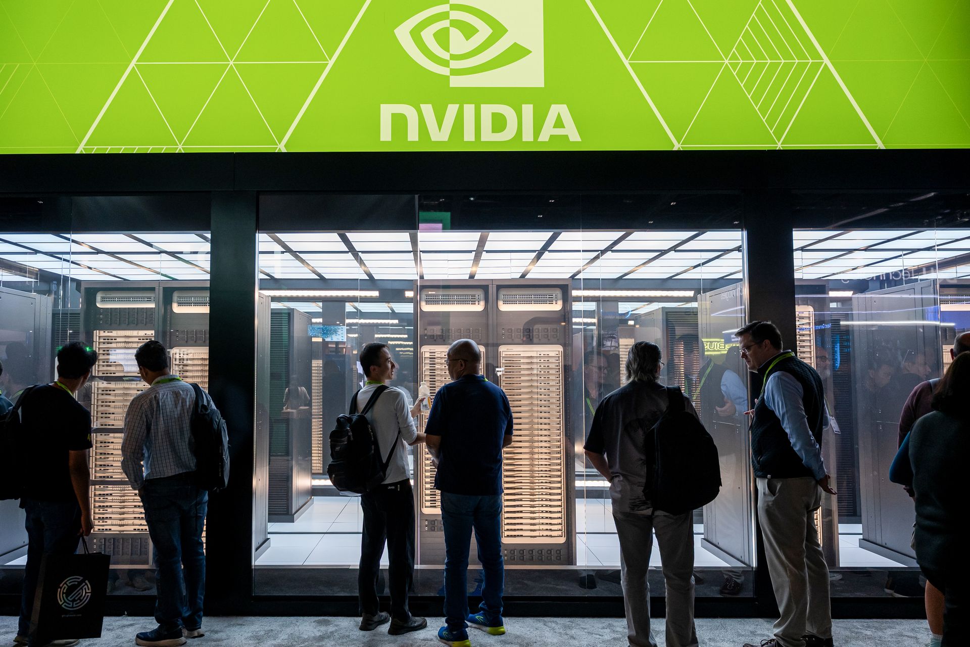 10 Chinese companies get approval to buy Nvidia's H200 AI chips, report says