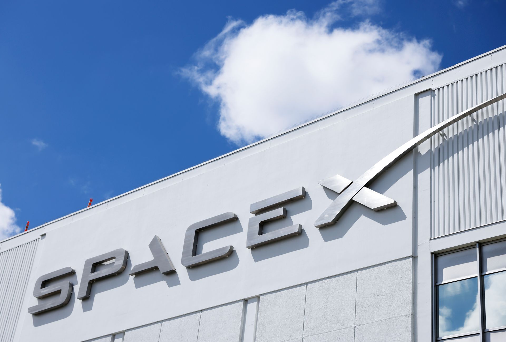 SpaceX dépose des plans pour construire une usine de puces de 55 milliards de dollars dans une région rurale du Texas.