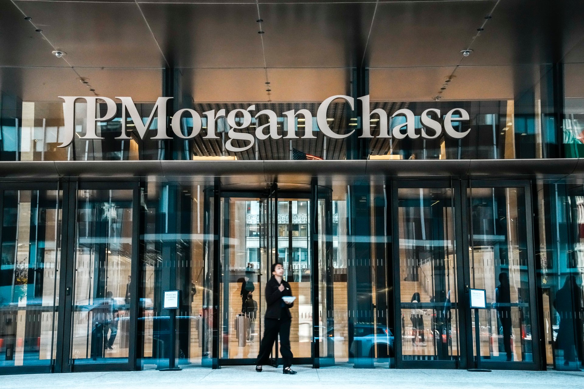 JPMorgan engage un banquier vétéran de KBW pour renforcer son équipe de transactions des institutions financières.